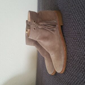 Kate Spade Tan Bellamy Ankle Boots With Tassle